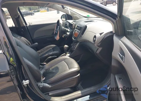 2013 Chevrolet Sonic Ltz из США, поврежденный, VIN 1G1JE5SB0D4150473